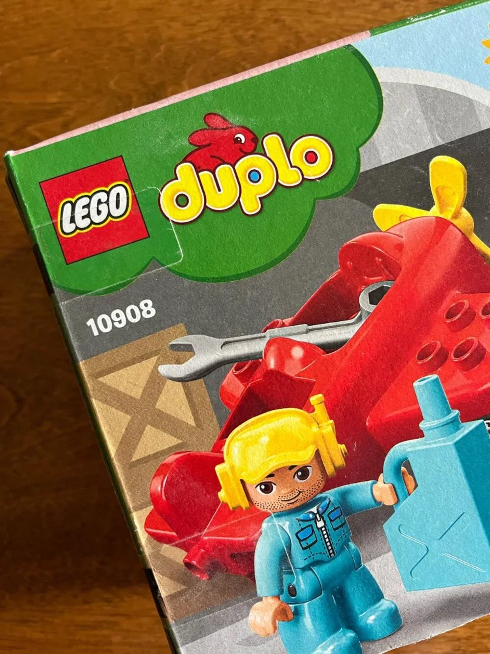 Duplo airplane set 10908 NIB - Picture 3 of 11